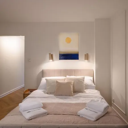 Swidnicka Center With Opera View Properunit Appartement *