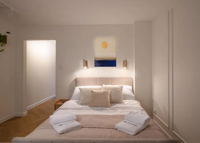 Swidnicka Center With Opera View Properunit Appartement *